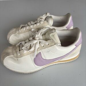 Nike Cortez Women's Size 7.5